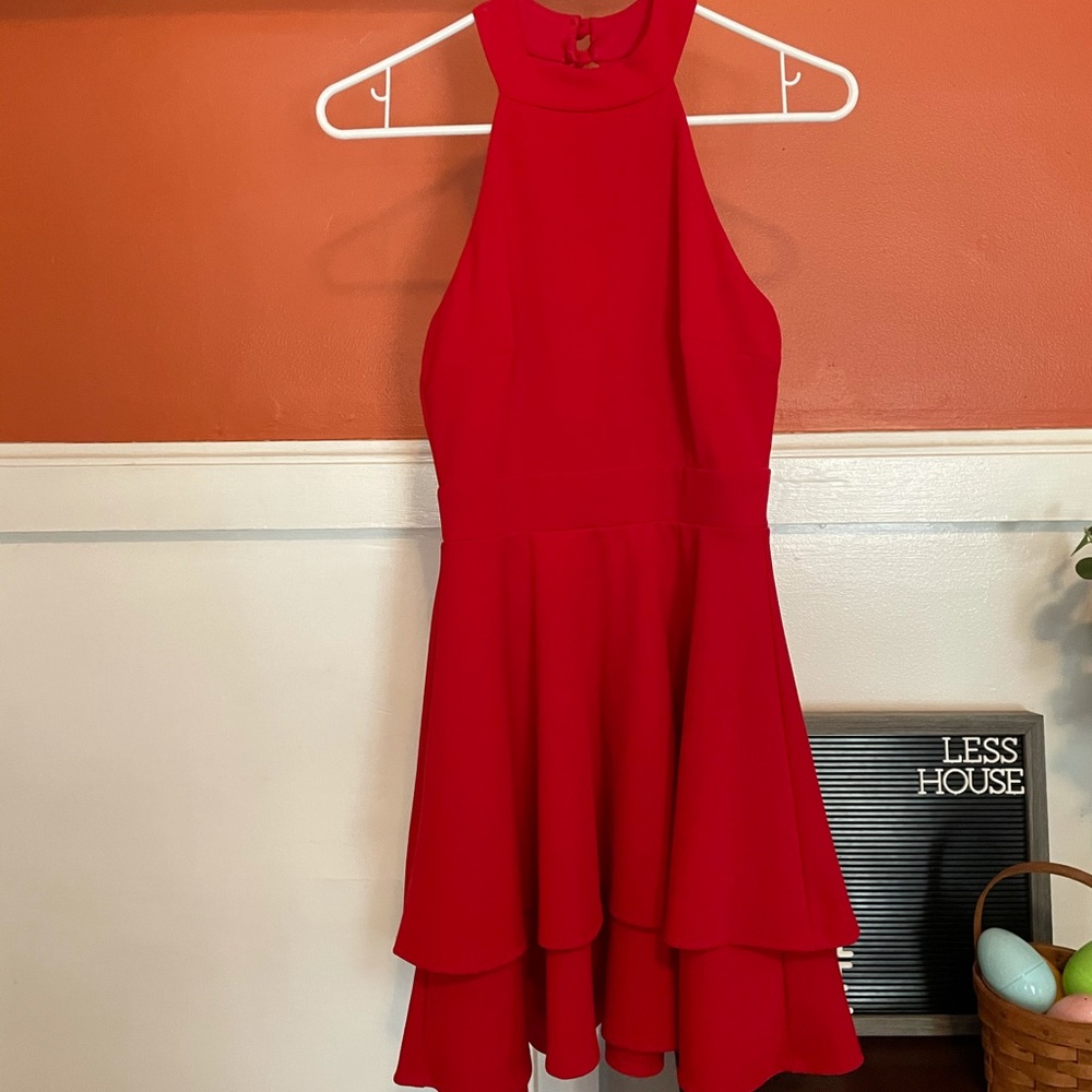 The perfect little red dress